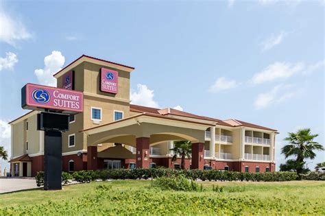 Comfort Suites 36 Photos And 16 Reviews Hotels 3606 89th St