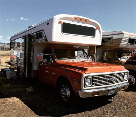 1972 Chevrolet C30 Custom Chinook Motorhome Deadclutch