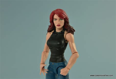 Marvel Legends Spider Man And Mary Jane Watson Figure Review Mary