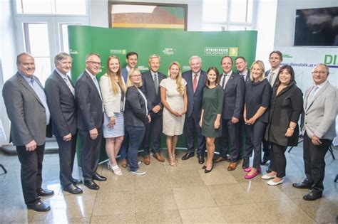 Trotz den namhaften kandidaten, michael walchhofer und renate götschl, hat der ösv in karl schmidhofer, präsident des steirischen verbandes. Steirische Volkspartei präsentiert Kandidaten für die ...