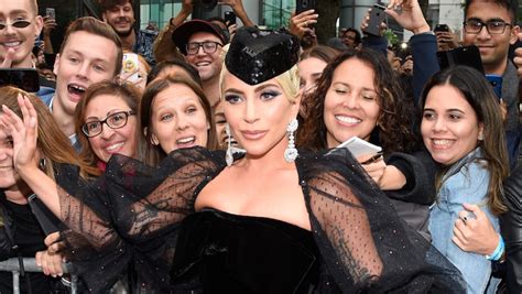 Lady Gaga Surprises Fans At A Star Is Born Advance Screening In New York Iheart