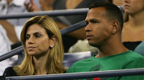 From his time as a young baseball player with the new york yankees to his new title as jennifer lopez's fiancé, alex rodriguez has been in the spotlight. Sorgerechtsstreit: Jetzt schlägt Alex Rodriguez' Ex zurück ...