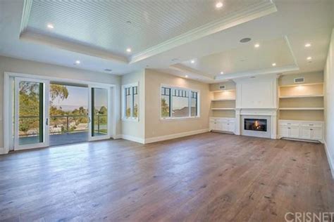 Kylie jenner house in beverly hills. A New House For Kylie Jenner In Hidden Hills, CA ...