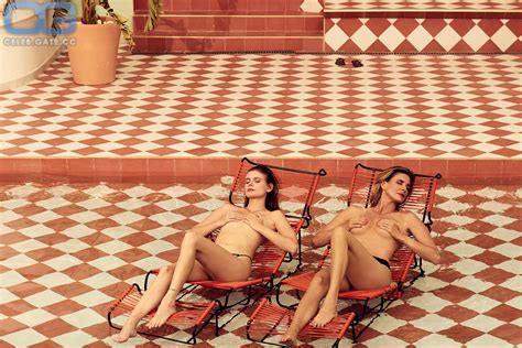 Romy Deckert Nackt Nacktbilder Playboy Nacktfotos Fakes Oben Ohne