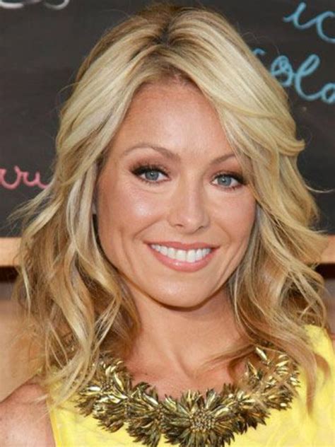 Kelly Ripa Hairstyles Life Styles