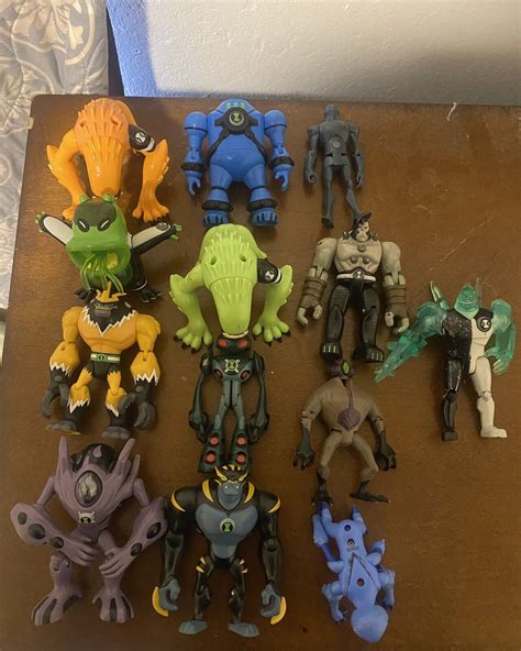 Lot Of 36 Vintage Ben 10 Action Figures 4 Inch Ben 10 Toys Out Of