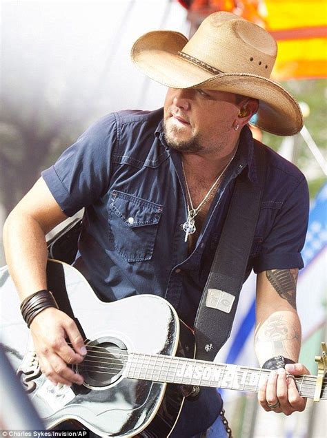 Brittany Kerr Supports Husband Jason Aldean As He Performs On Today Jason Aldean Jason Alden