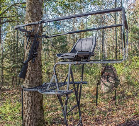 Best Climbing Tree Stands To Make Your Bow Hunting Easier In 2020