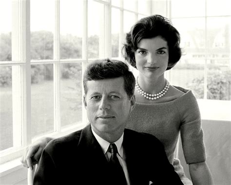 John F Kennedy With His Wife Jacqueline Jackie 8x10 Photo Zz 055