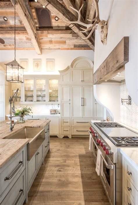 Cool European Farmhouse Kitchen Design 2022 Decor