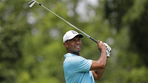 Tiger Woods Makes Quiet Pga Tour Return Trails Finau At
