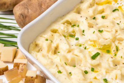 Although the grocer gal checking me out, insisted that staff on the tv show the chew, verified freezing mashed potatoes was not worth it (nor freezing any potato in any form).i am doing it anyway, and hope they are wrong. Pioneer Woman's creamy mashed potatoes will be the best ...