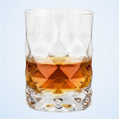 12 Best Whiskey Glasses 2022 Coolest Glassware For Whiskey