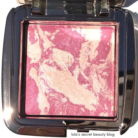 Lola S Secret Beauty Blog NEW HOURGLASS Ambient Strobe Lighting Blush In Euphoric Fusion And