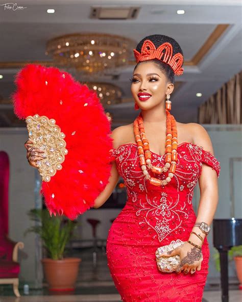 Amazing Traditional Wedding Fashion Outfit By Mandy Lumona 2020 Nigerian Wedding Dresses