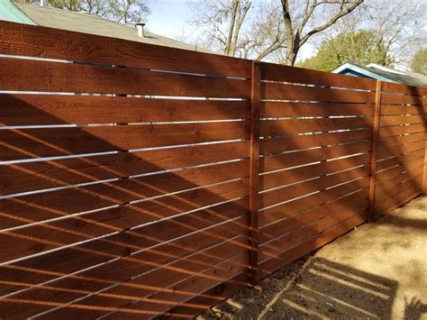 Custom Wood Fence Austin Tx Horizontal Cedar And Picket Fences Sierra Fence Inc Wood Fence