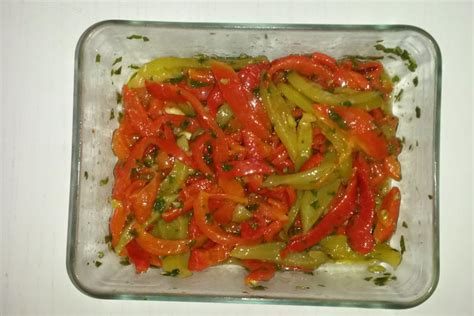 Poivrons marinés à l huile d olive ail et basilic