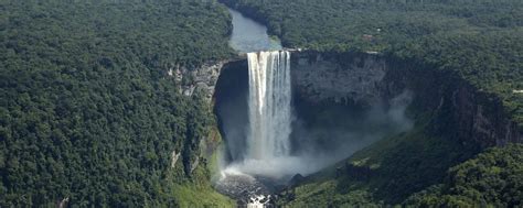 „in den ländern guyana, französisch guyana und suriname erwarten sie riesige urwaldgebiete mit einer für ihren guyana urlaub empfehlen wir ihnen die angebote des onlineportals holidaycheck. Guyana Reiseführer http://www.abenteurer.net/1811-guyana ...