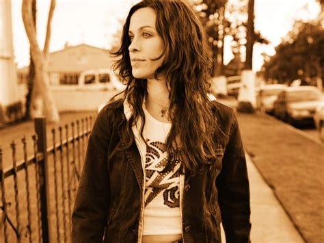 Alanis Morissette Sexy Wallpaper Images