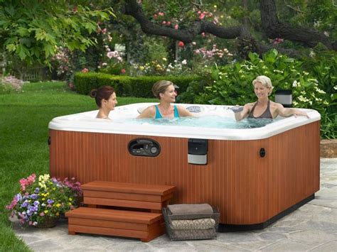 Whats The Best Outdoor Hot Tub Hot