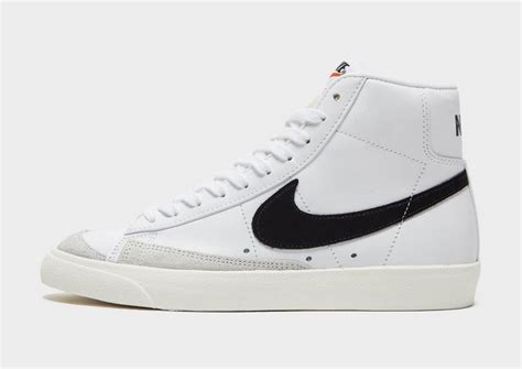 18,938 likes · 3 talking about this. Koop Wit Nike Blazer Mid '77 Dames