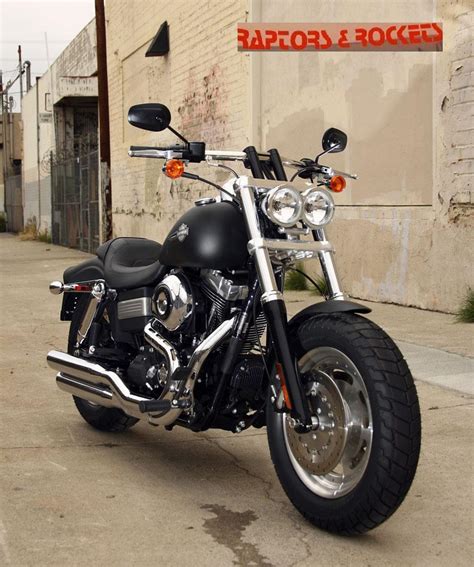 'dyna guerilla' is a 2009 fat bob—trimmed of the fat and wrapped in a slick exterior that panders to its strength: 2009 Harley-Davidson FXDF Dyna Fat Bob: pics, specs and ...