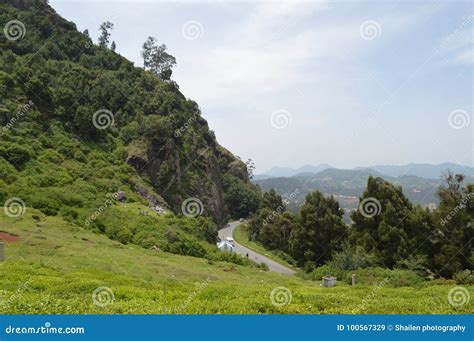 Ooty Paisagem Imagem De Stock Imagem De Lugares Nublado 100567329