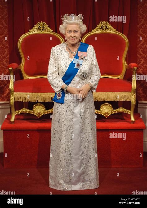 Queen Elizabeth Ii Diamond Jubilee Waxwork London Stock Photo Alamy