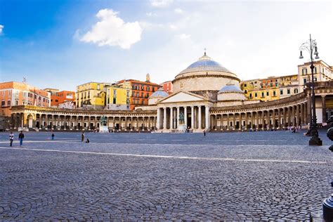 Guida Come Visitare Napoli In Un Giorno 10 Cose Da Fare Assolutamente
