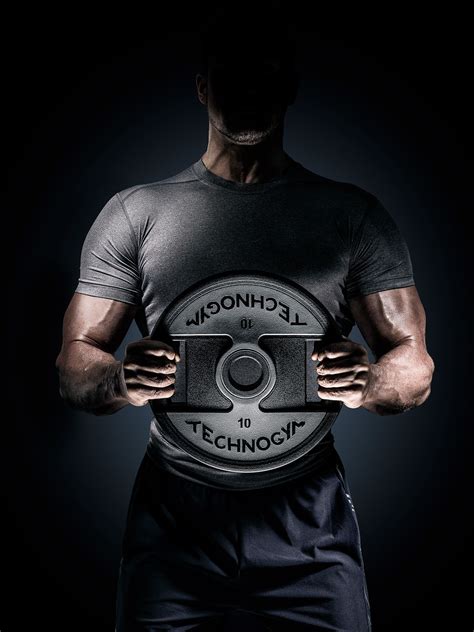 Technogym Pure Strenght On Behance Gym Photography Technogym