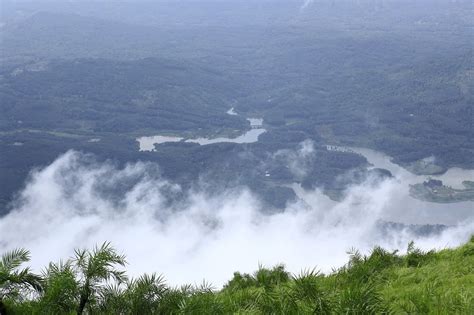 The annual average of rainfall is higher than in most of india, so it would also be wise to. Know Kerala Weather in Different Seasons & Know Best Time ...