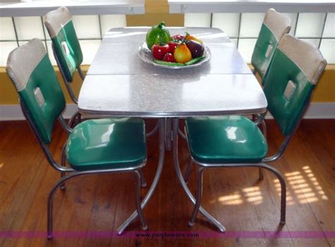 There are 139 1960 table chairs for sale on etsy, and they cost $611.17 on average. 1960's chrome dining table and chairs | Dining chairs diy ...