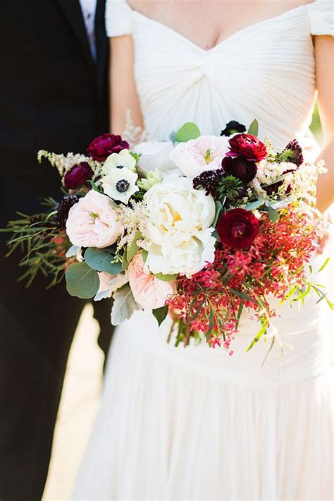 Celebrate the season of rebirth, decorate for a springtime garden party, or even brighten up winter gloom with the gift of spring flowers. 39 Fresh Spring Wedding Bouquets | Wedding Forward ...