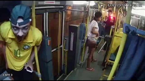 Bus Robbery Teenagers Rob Passengers Goviral Youtube