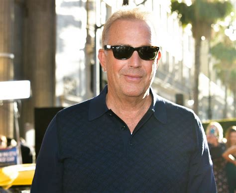 Costner began his acting career with sizzle beach, u.s.a. Was macht Kevin Costner heute? | Männersache