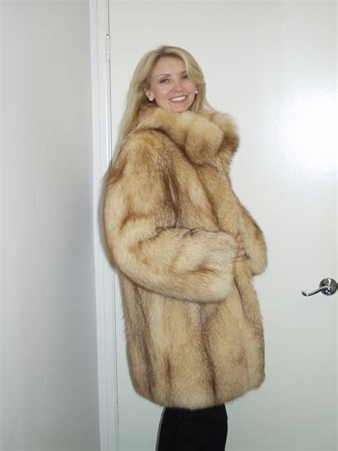 Lafourrure Sexy Fur Coat