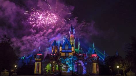 Last Chance To Enjoy ‘together Forever A Pixar Nighttime Spectacular