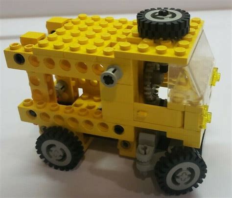 Lego Technic 8020 Universal Building Set 100 Complete Winstructions