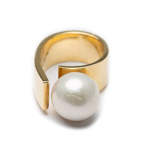 18kt Yellow Gold Chunky Fresh Water Pearl Ring Vascas Jewellers
