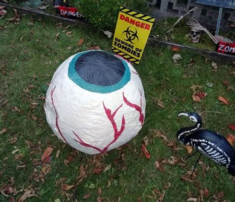 Focus on the imperfect, the slanted, the mutant, the deformed. How to Make Scary Eyeball Halloween Decorations | Holidappy