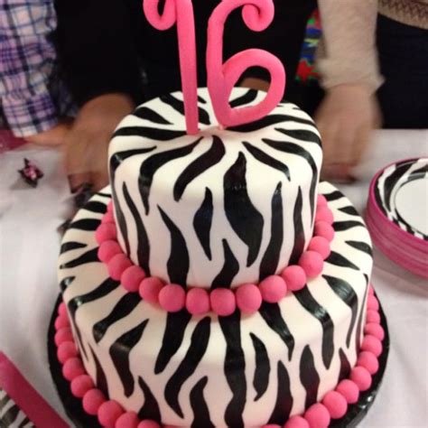 Family | clara's 16th birthday. Fondant!! Happy 16th Birthday to my niece! | 16 birthday cake, Birthday cake, Cake cookies