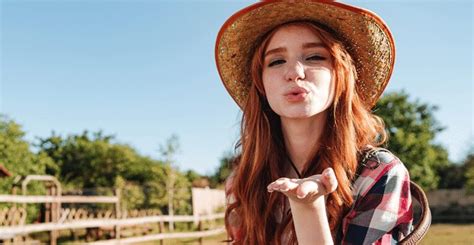 Why Kiss A Ginger Day Was Invented How To Be A Redhead