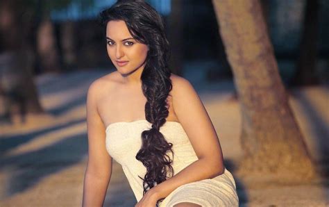 Sonakshi Sinha Indian Actress Hd Full Hot Photos Bollywood Actress