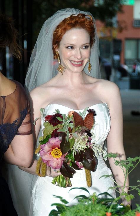 Nooooooooooooooooooo Christina Hendricks Tacori Wedding Band Wedding Bands Wedding Flowers