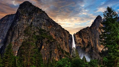 Bridalveil Fall Trail Yosemite National Park California United States