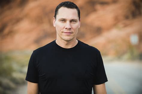 Tiësto Announces New Performance Date At Brooklyn Hangar On Feb 24th
