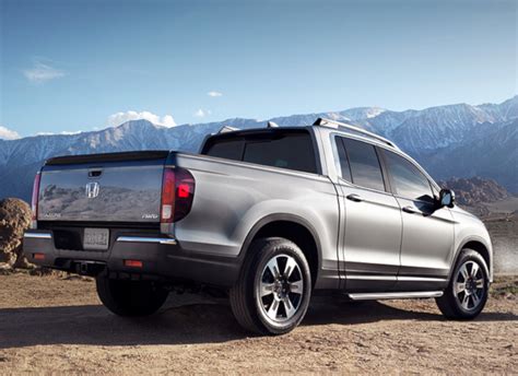 The 2019 honda ridgeline's interiors will make you forget that you are in a pickup truck and that is one of its biggest unique selling points. 2019 Honda Ridgeline Review for Orlando, FL | Headquarter ...