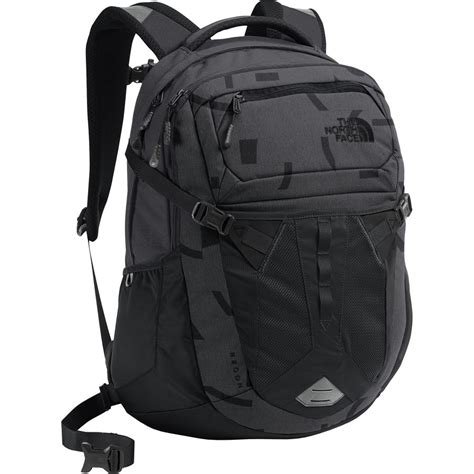 It has two large compartments for storing everything that you might need for a day out in the city. The North Face Recon 31L Backpack | Backcountry.com