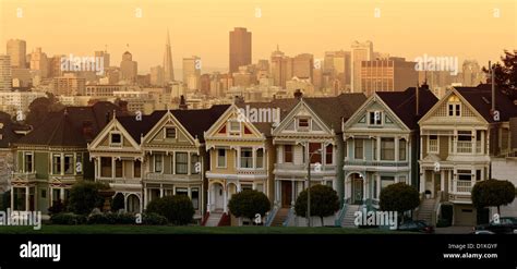 Famous Row Of Victorian Houses In San Francisco Stock Photo Alamy