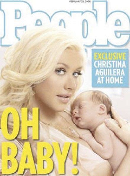 Christina With Her Baby Baby Magazine Christina Aguilera Celebrity